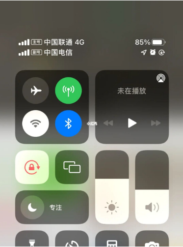 虹口苹果手机维修分享iPhone双卡信号解决办法 