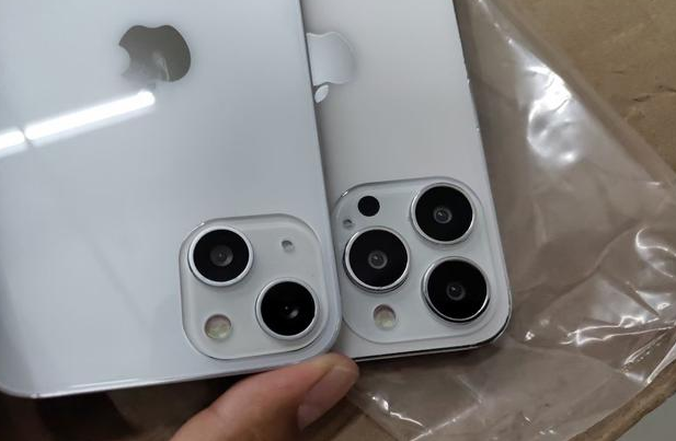 虹口苹果手机维修分享iPhone 13‌机模长什么样 